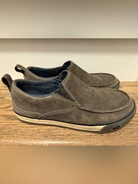 KEEN Men’s Leather Slip-On Shoes | Size 8.5 | Grey Nubuck